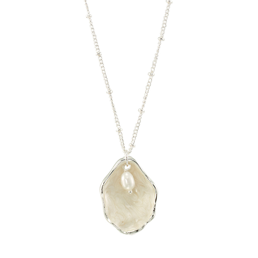Pearlized Enamel Oyster Pearl 16″ Necklace