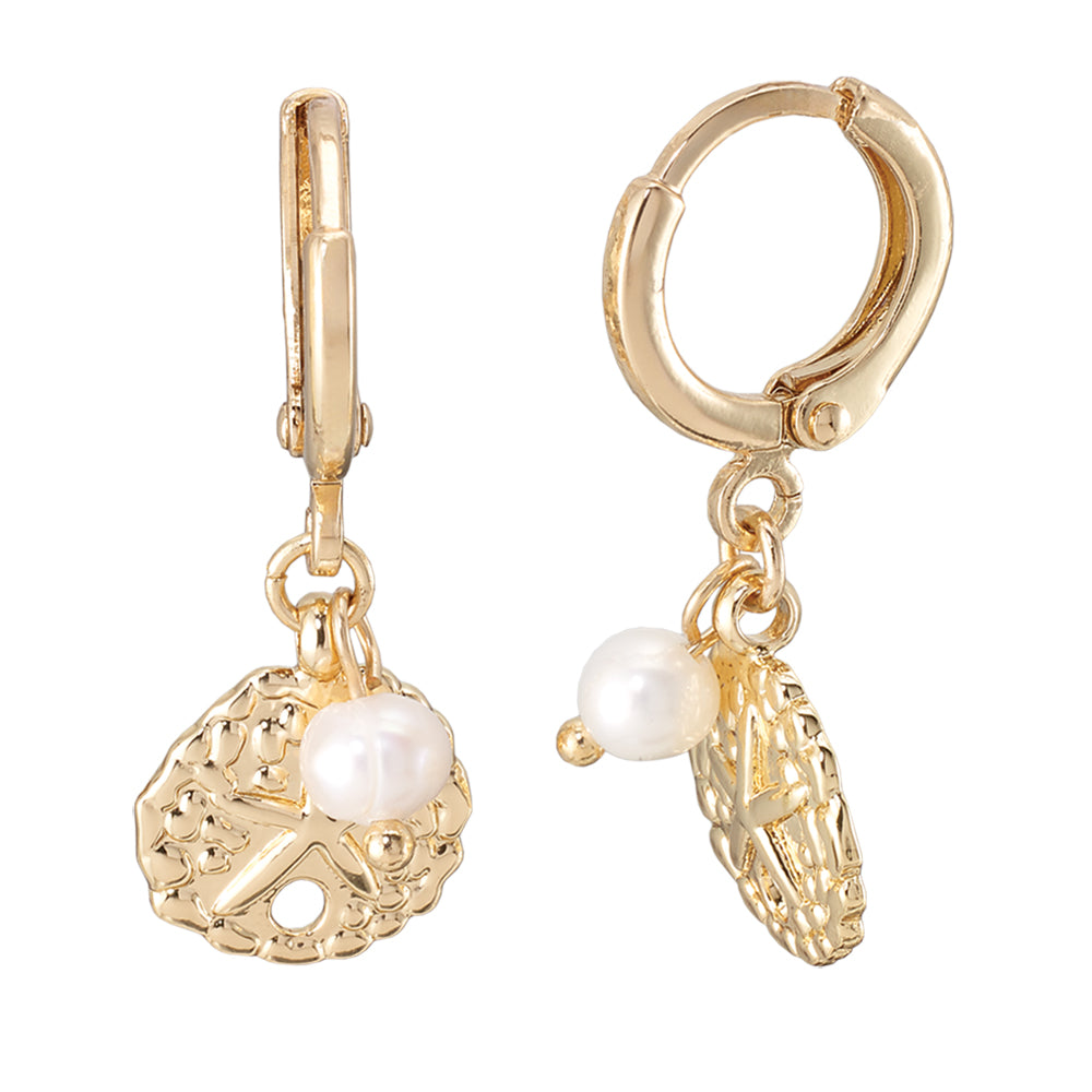 Sand dollar Pearl Huggie