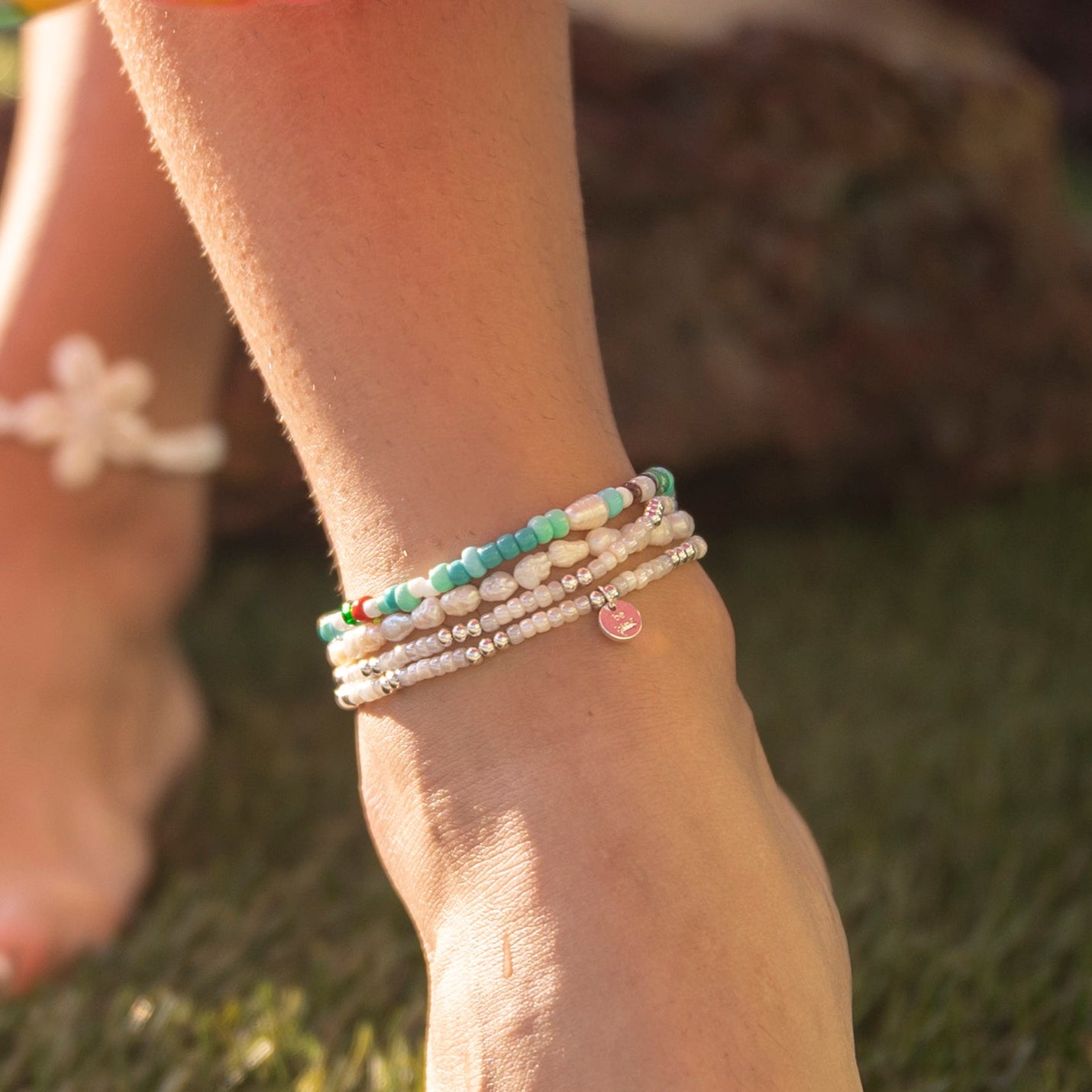 Pearlized Seedbead & Metal Bead Stretch Anklet