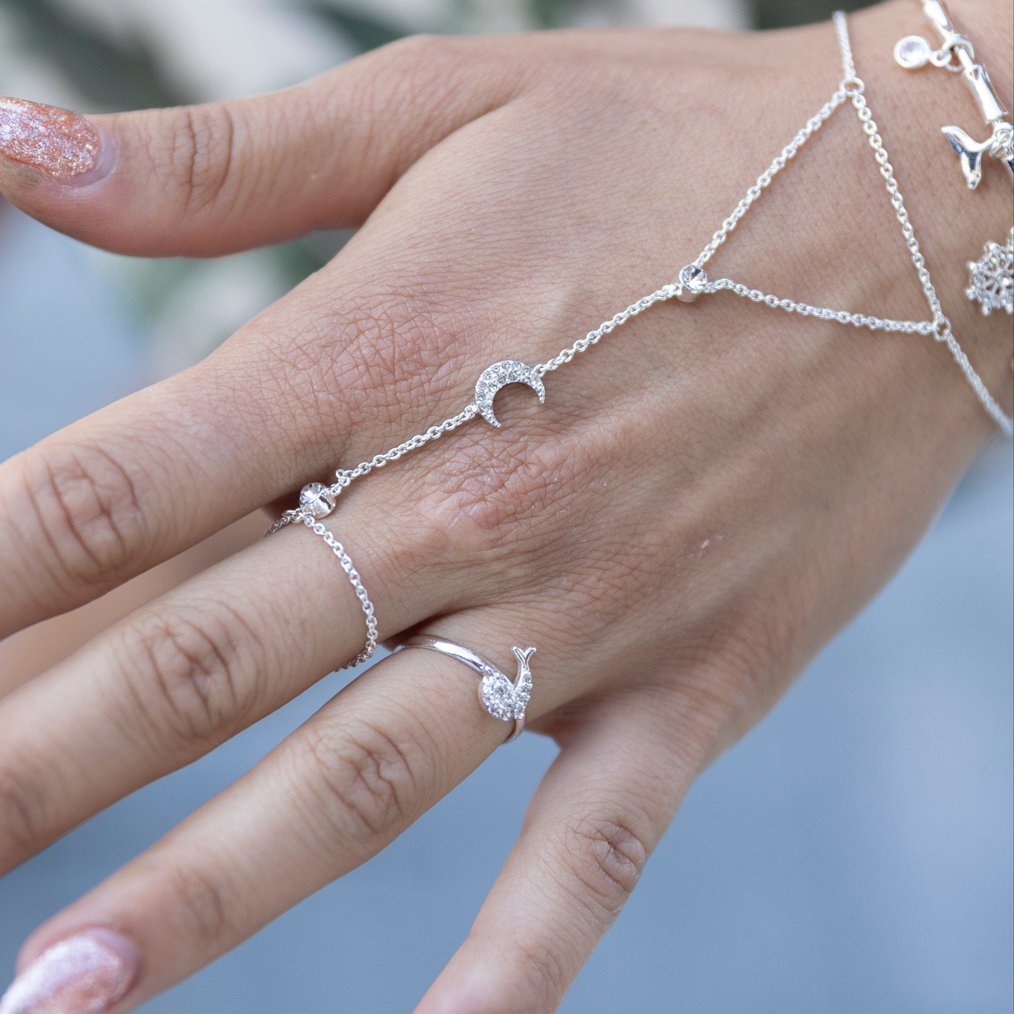 Crystal Moon 7.5'' Hand Chain