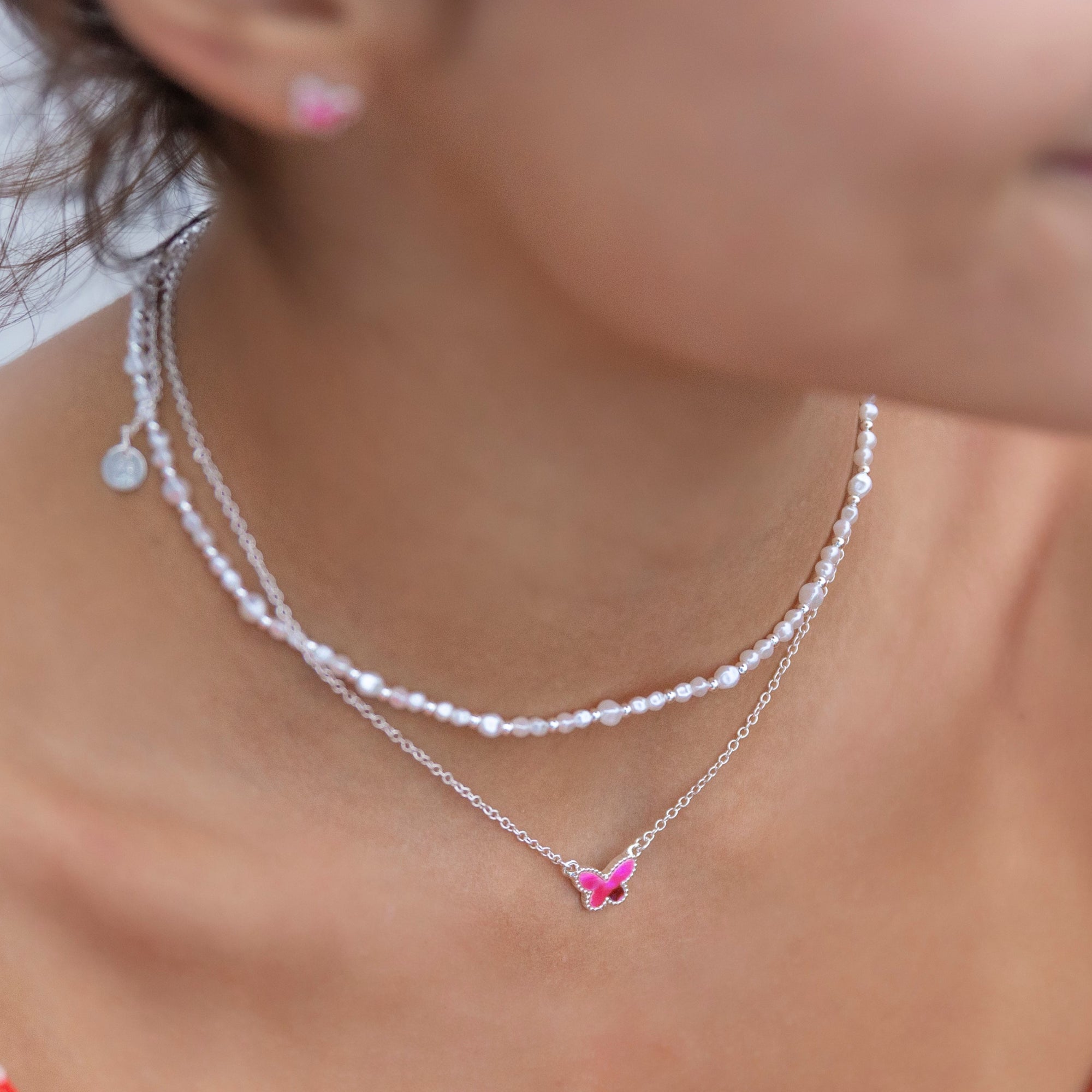 Faux Pearl Metal Bead 16" Necklace