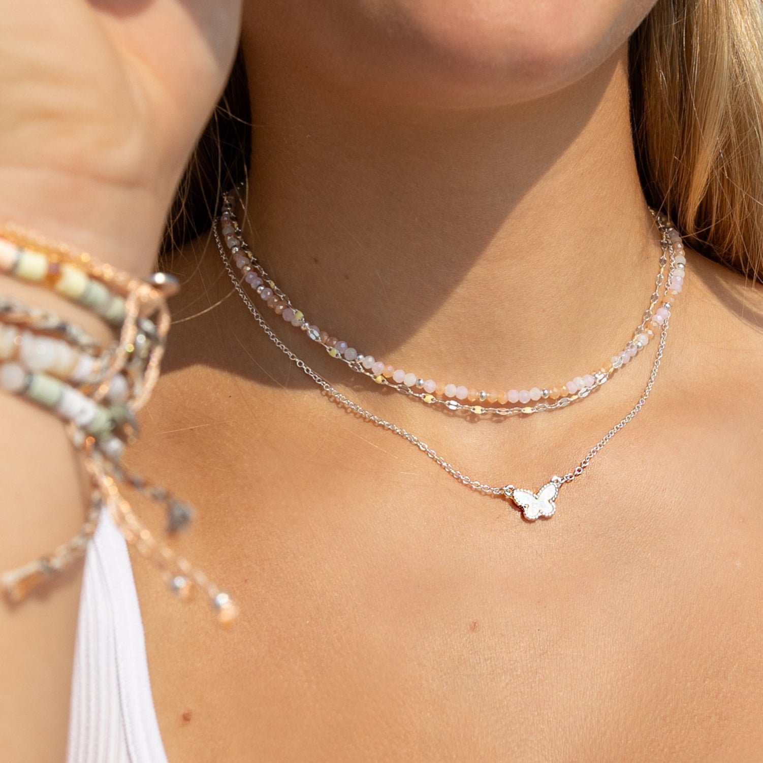 Mother of Pearl Butterfly 15" Necklace