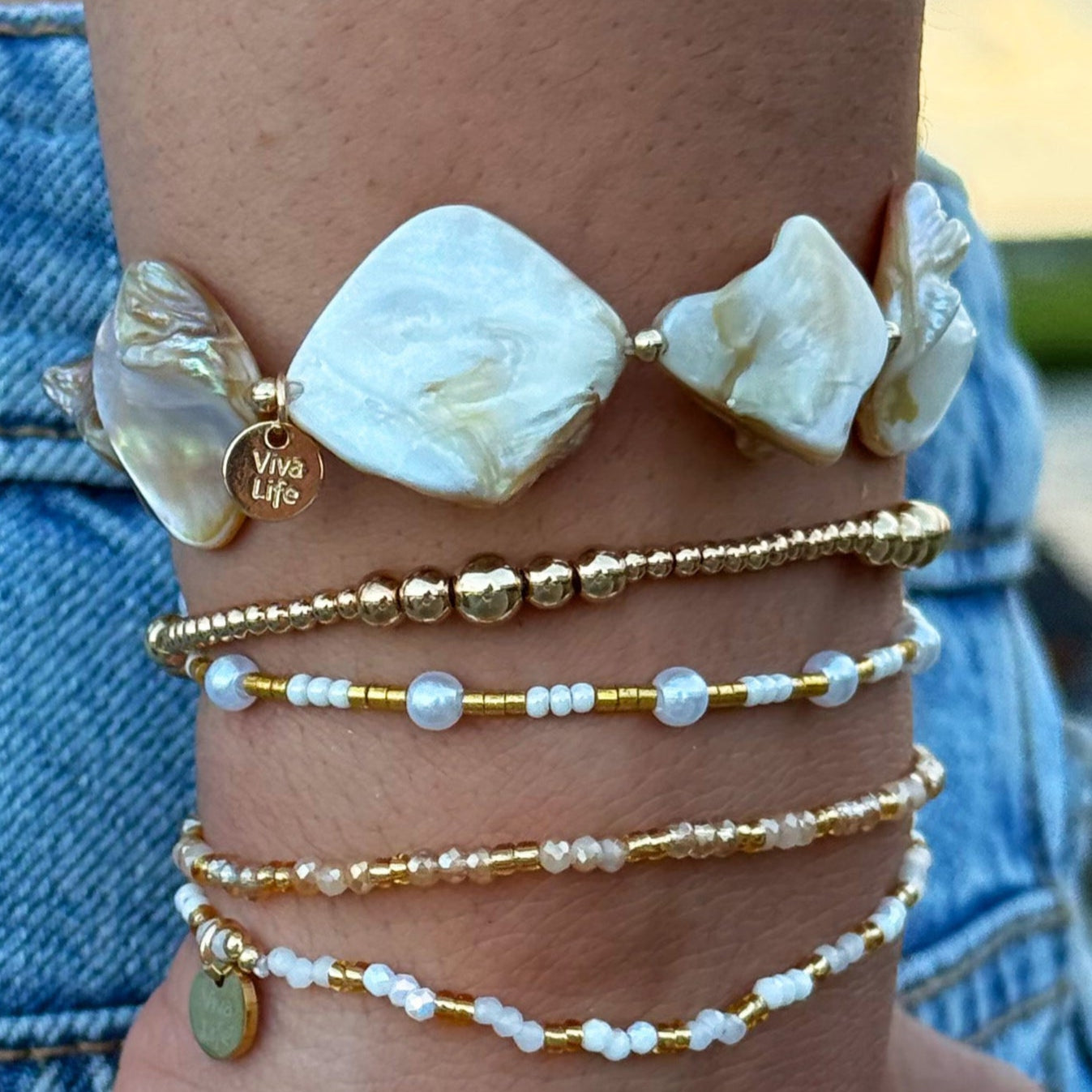 Genuine Mother of Pearl Stretch Shell Bracelet
