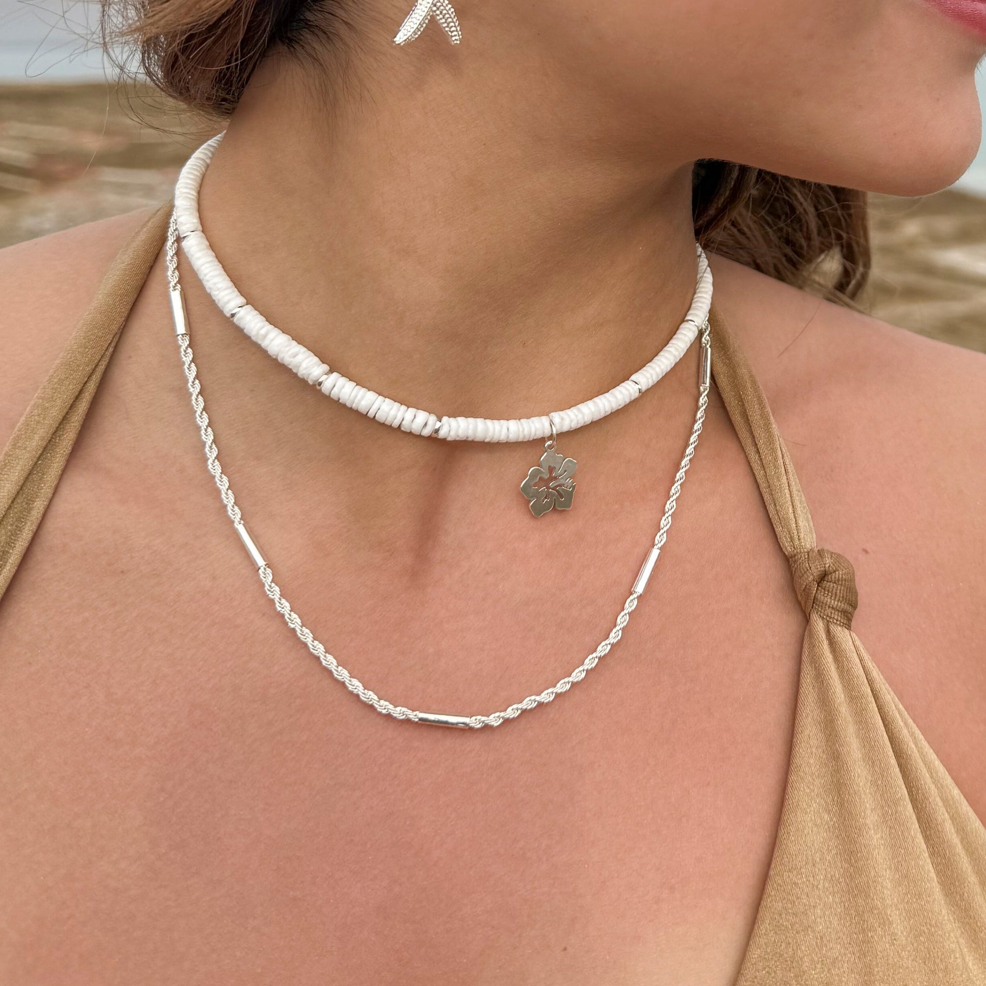 White Clam Shell Hibiscus Flower 15" Necklace
