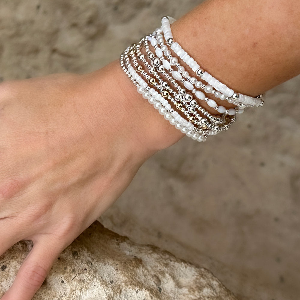 Oval Mother of Pearl Beaded Stretch Bracelet